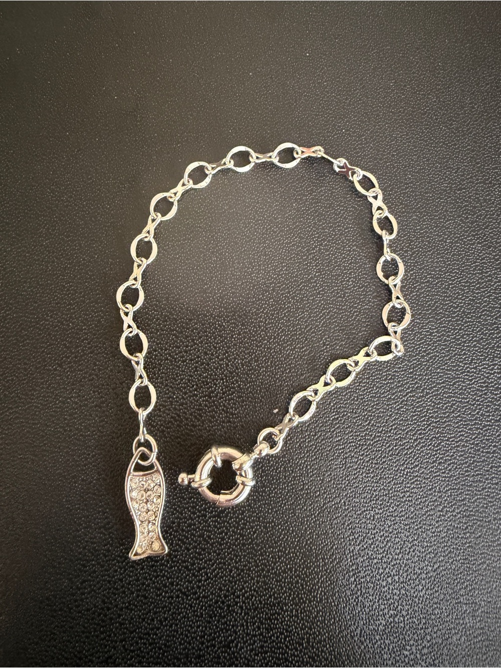 Cute silver tone chain fish charm bracelet
